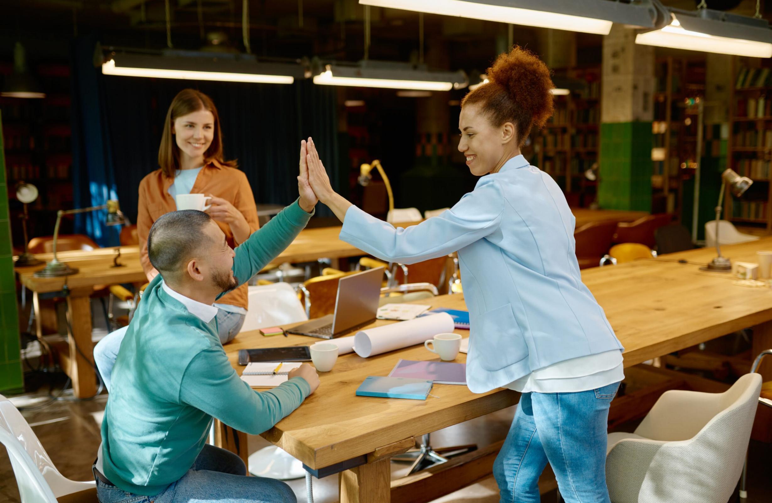 Beratungsgespräch im Schulungsraum